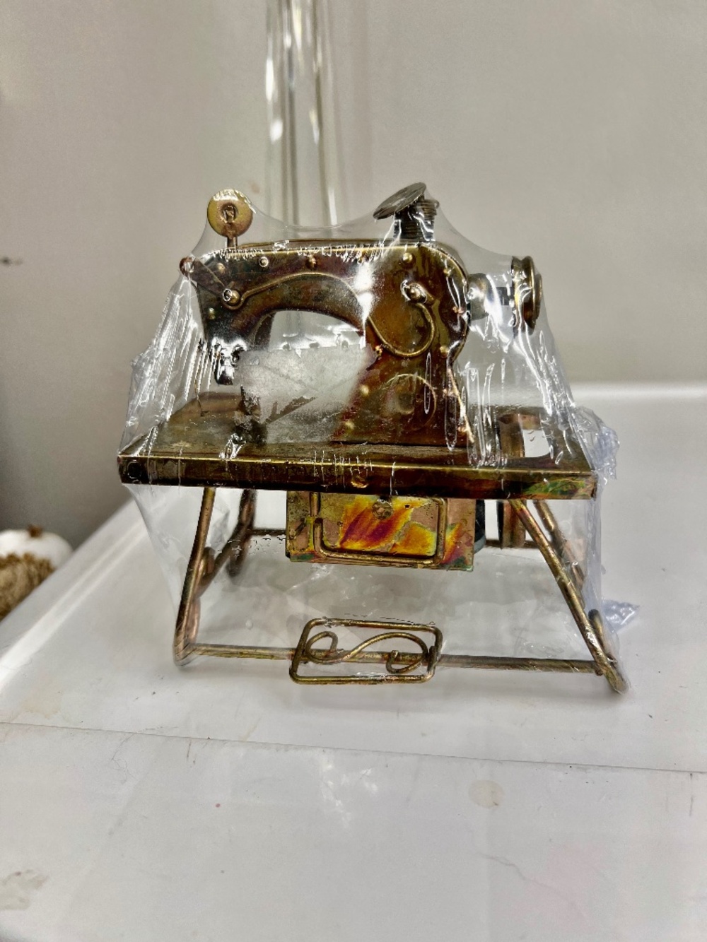 Vintage BERKELEY DESIGNS Copper Metal WORKING MUSICAL BOX Sewing Machine